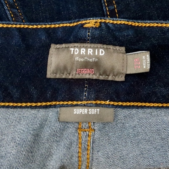 NEW! Torrid Super Soft Jegging Jeans Stretch Dark Wash SZ 22 - Picture 12 of 14